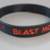 Beast Mode Motivational Silicone Bracelet, debossed rosso - immagine 2